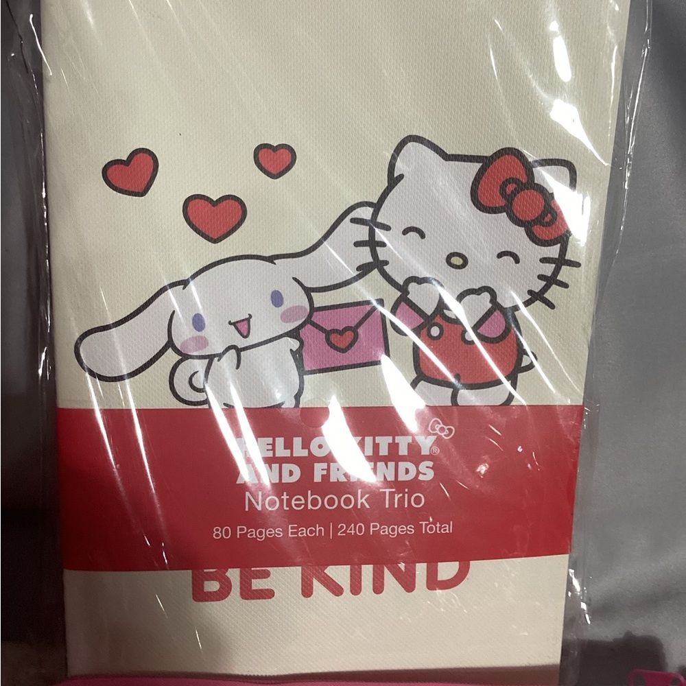 Hello Kitty Themed Gift Set Take 4- Keychains, Lip Glosses, Bags, Office, MORE - Picture 5 of 12